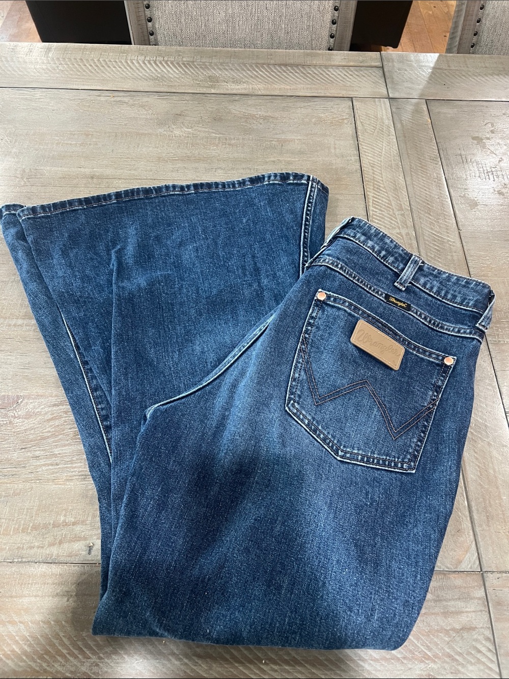 Wrangler Lainey Wilson 30x30 Bell Bottom Jeans
